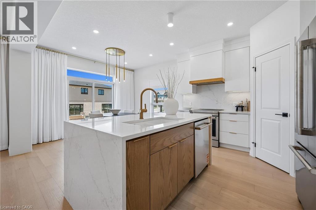 1681 DUNKIRK Avenue - 13