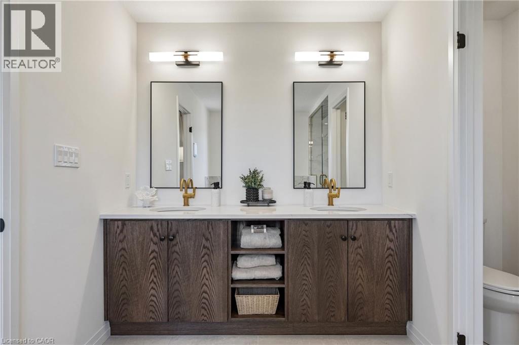1681 DUNKIRK Avenue - 40