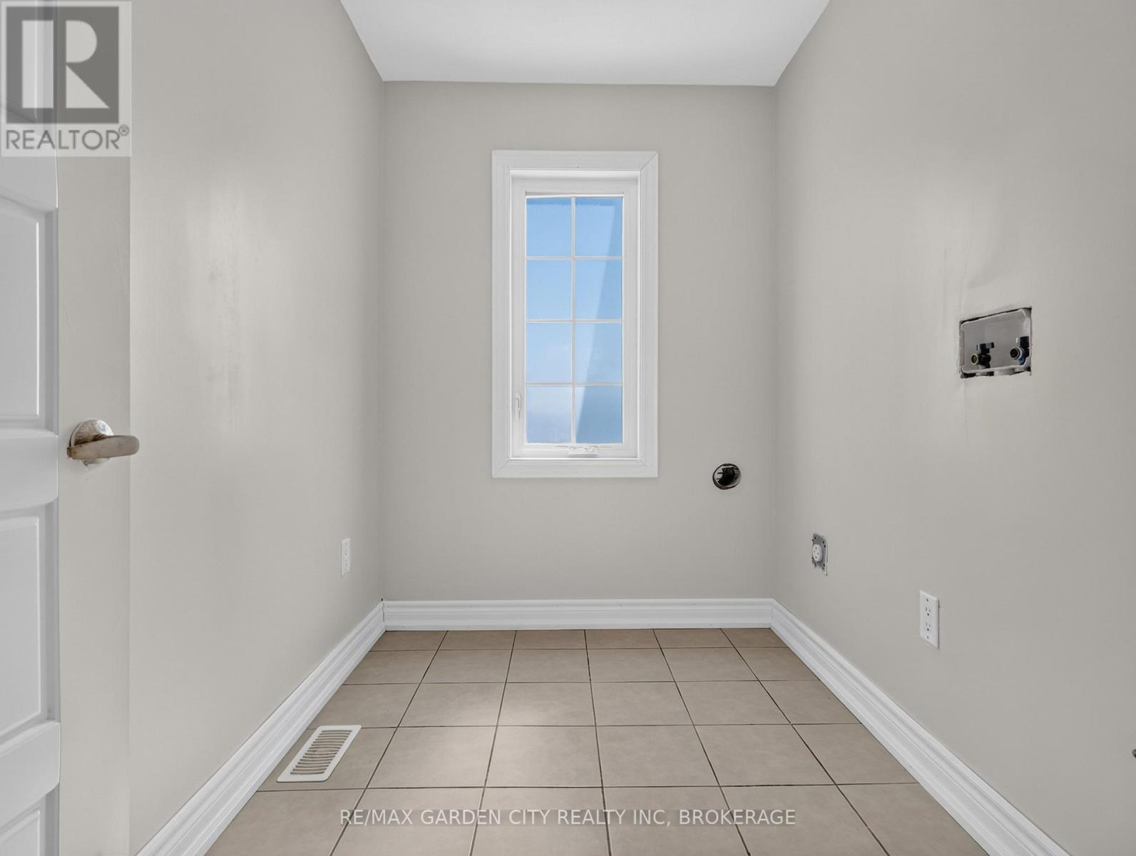 7568 TUPELO CRESCENT - 43