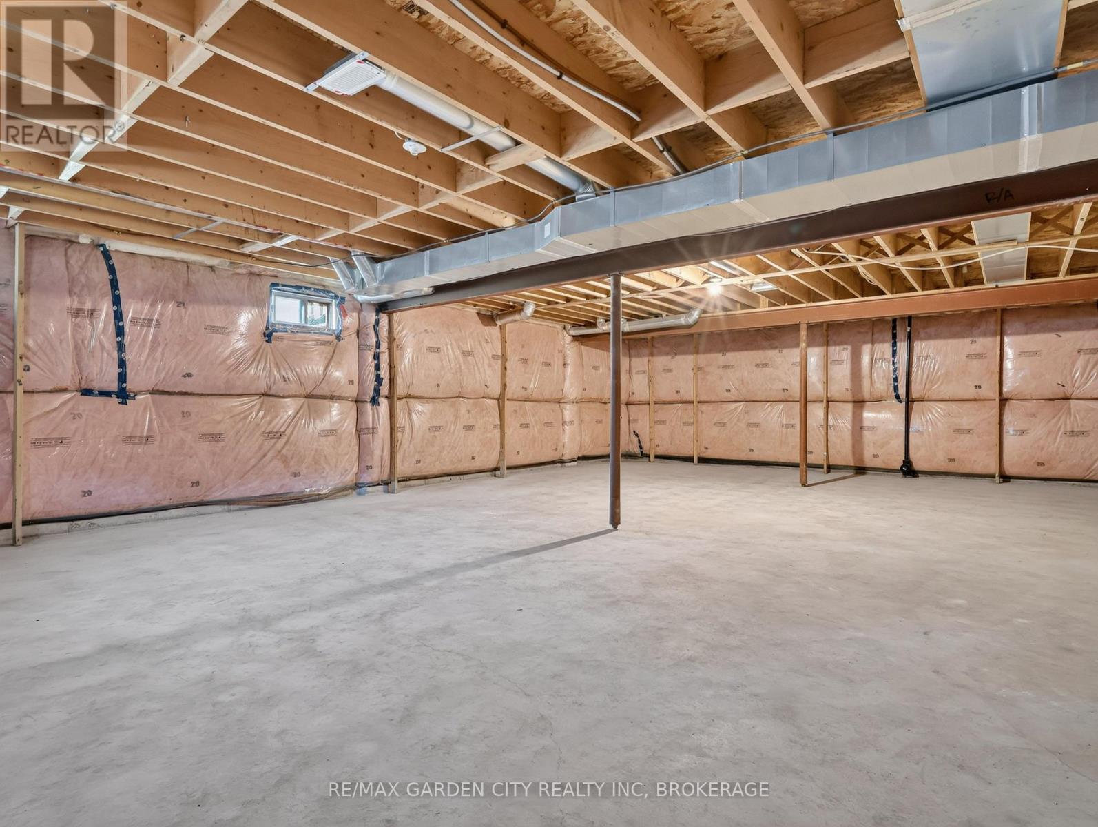 7568 TUPELO CRESCENT - 44