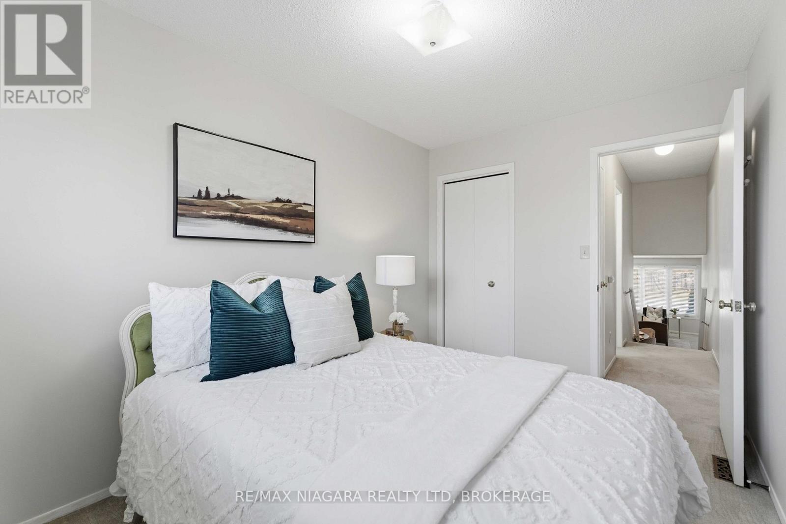 6156 WILDROSE CRESCENT - 17