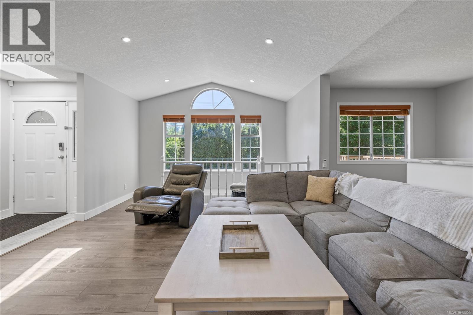 1730 Jingle Pot Rd, Nanaimo