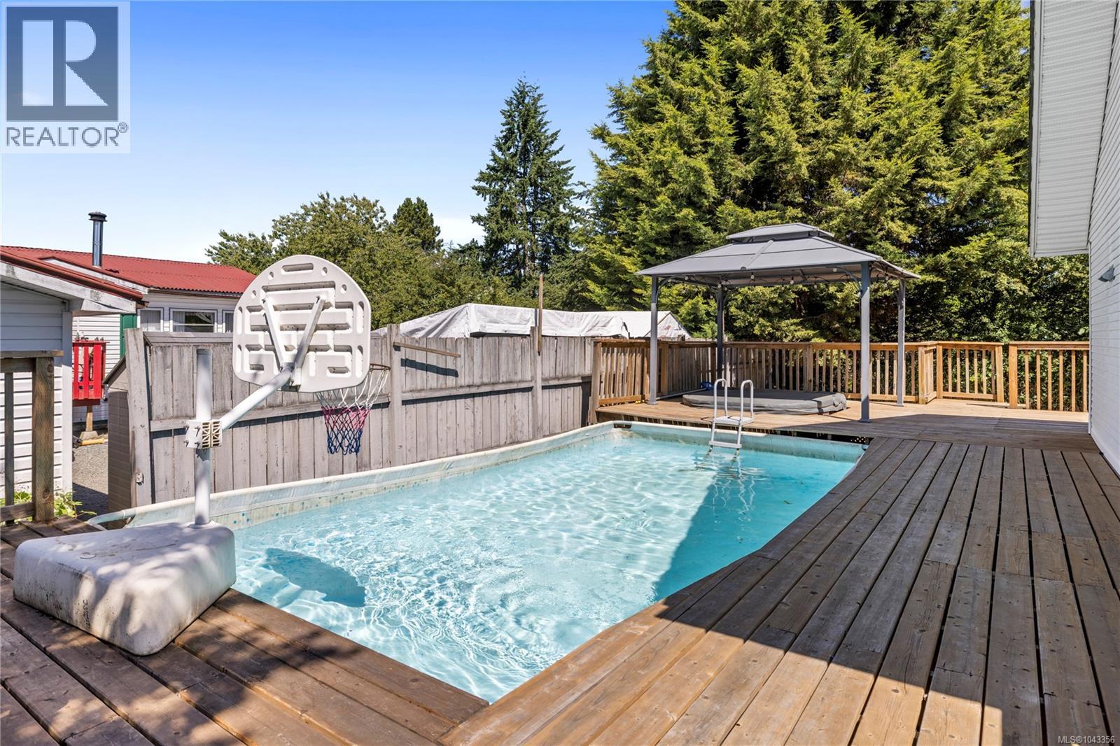 1730 Jingle Pot Rd, Nanaimo