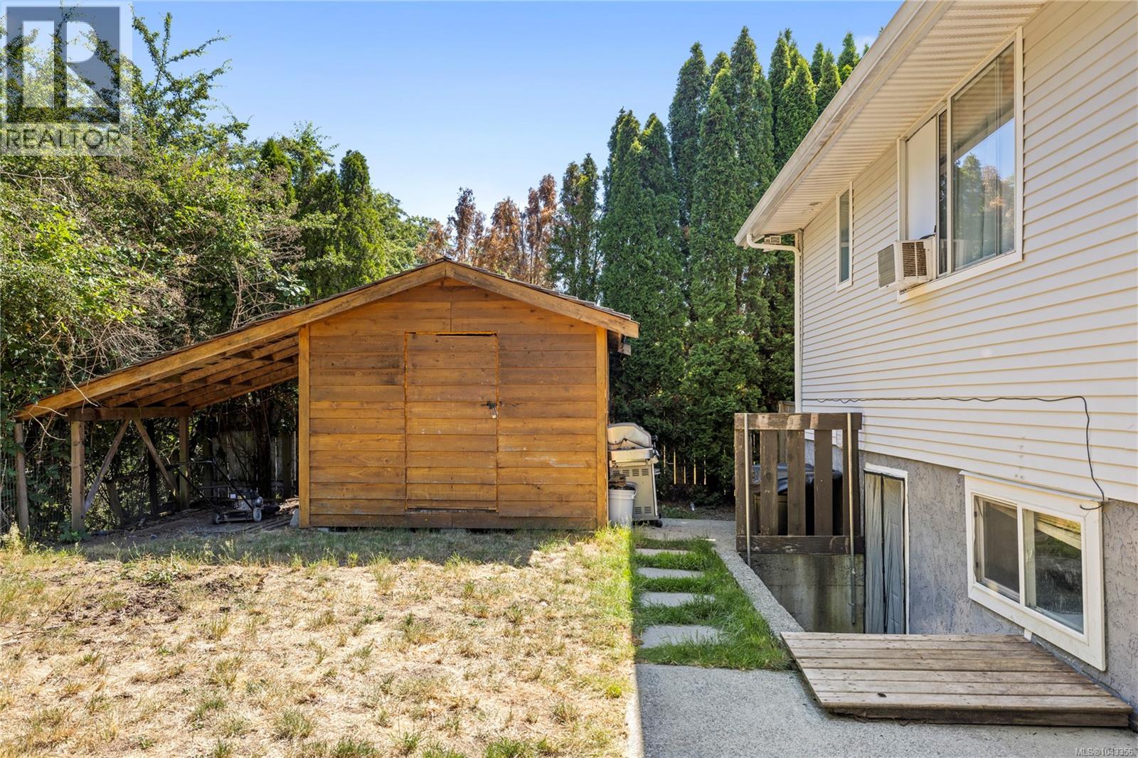 1730 Jingle Pot Rd, Nanaimo