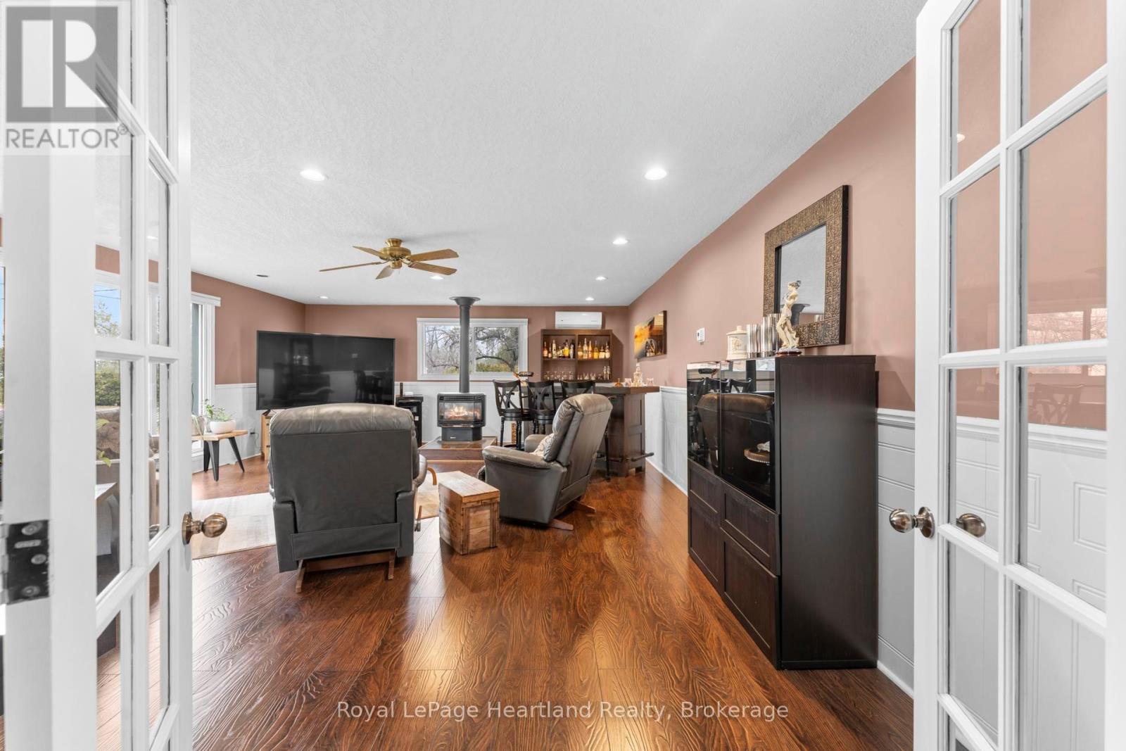 23 PARK ROAD - 15