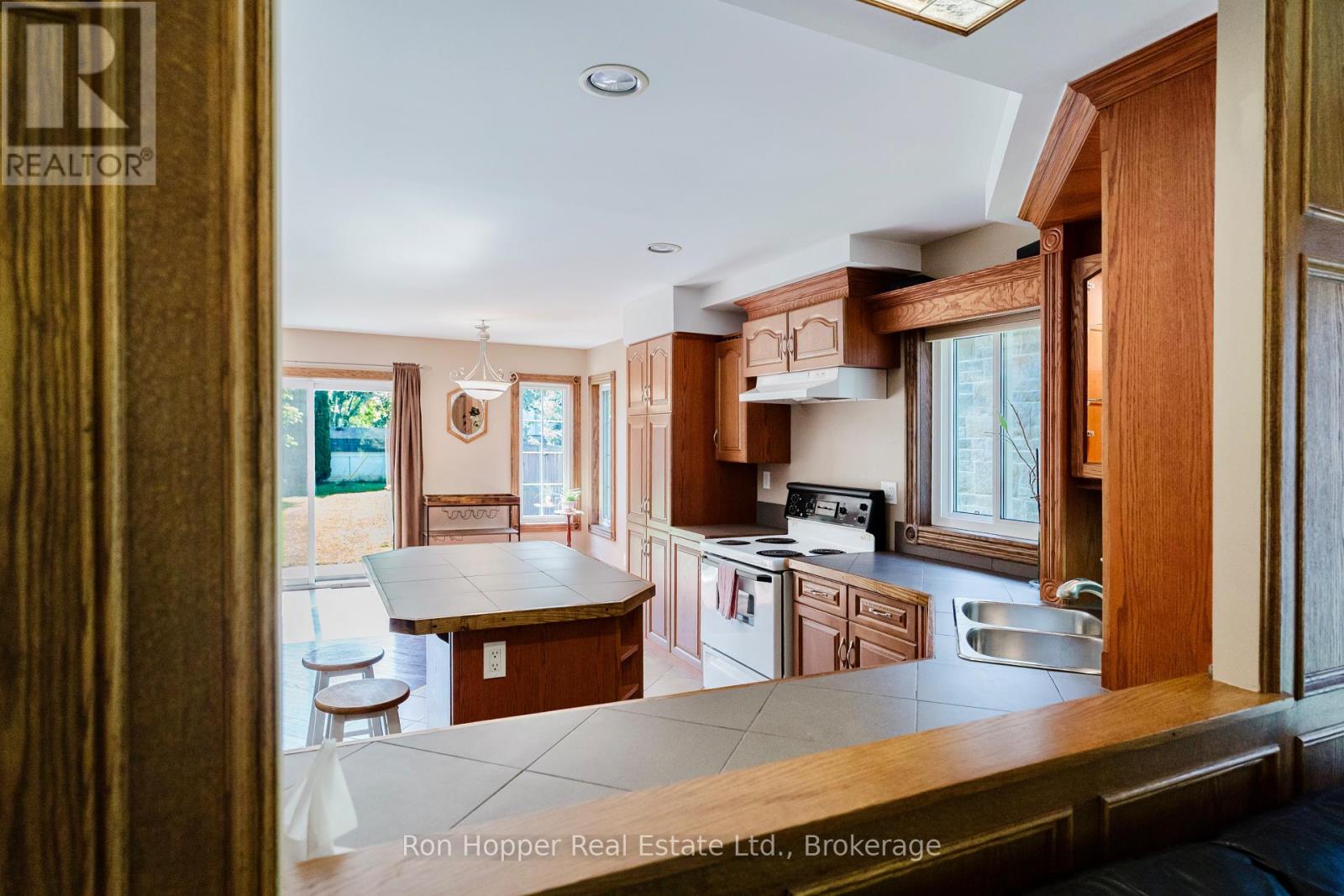 1893 8TH AVENUE W - 12