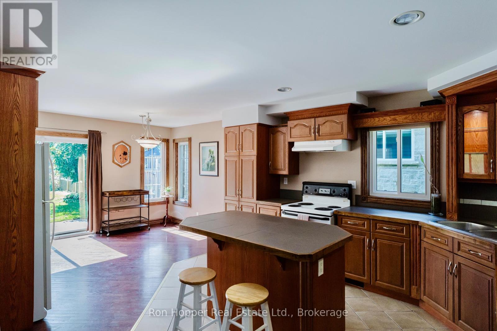 1893 8TH AVENUE W - 16