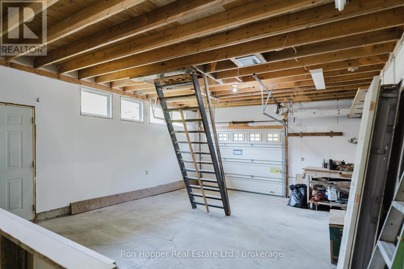 1893 8TH AVENUE W - 36