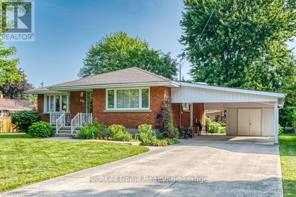 202 EASSON STREET - 2