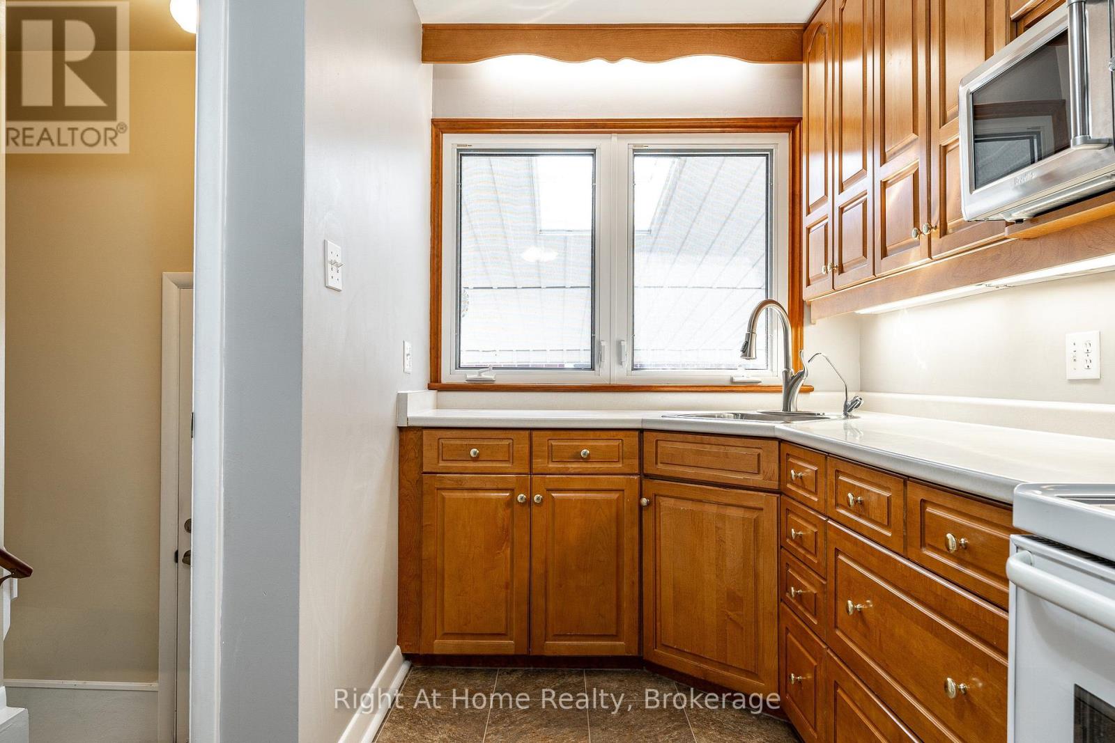 202 EASSON STREET - 20