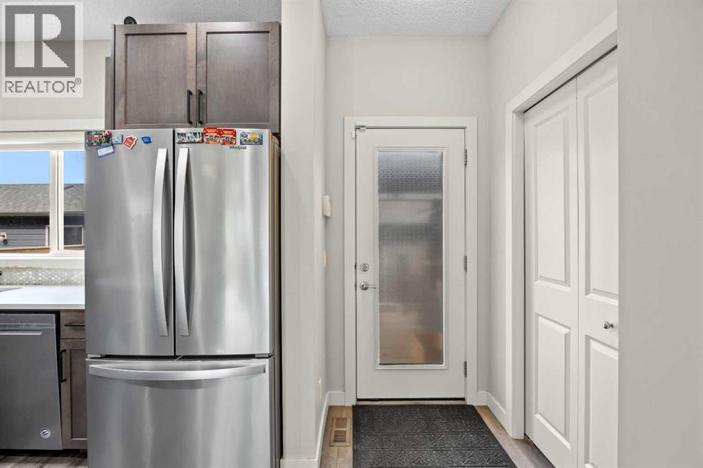 867 Walgrove Boulevard SE - 16