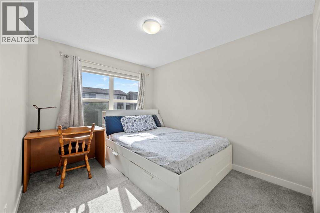 867 Walgrove Boulevard SE - 27