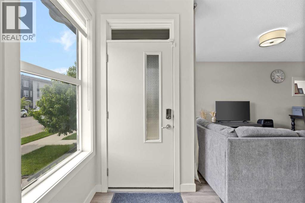 867 Walgrove Boulevard SE - 3