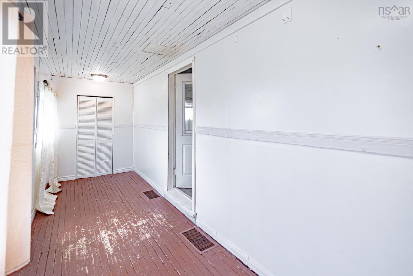 622 Lorne Street - 17