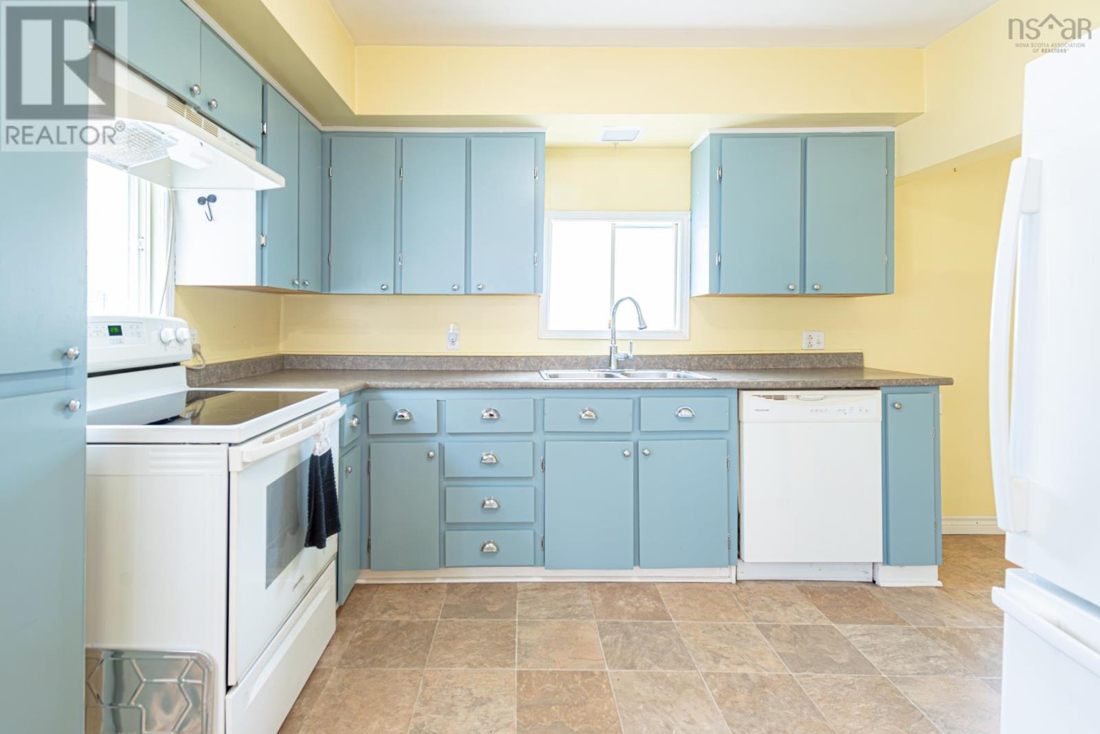622 Lorne Street - 4