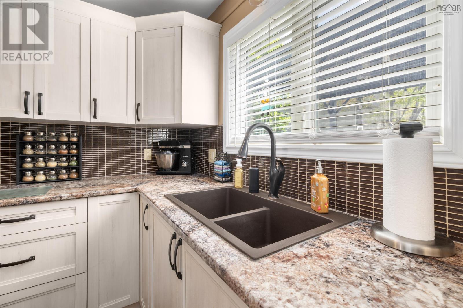 74 Attenborough Court - 14