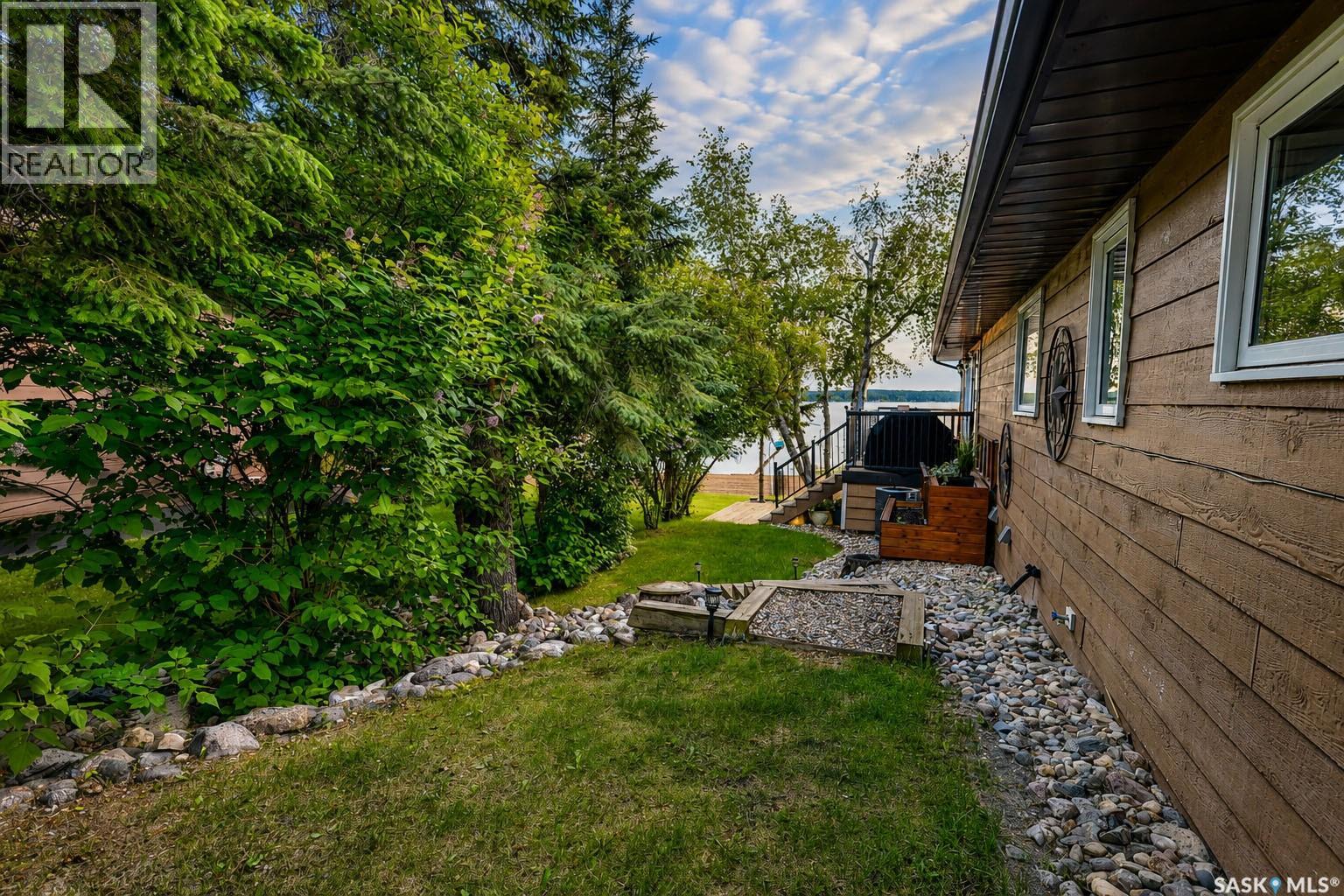 318 Neis DRIVE - 31