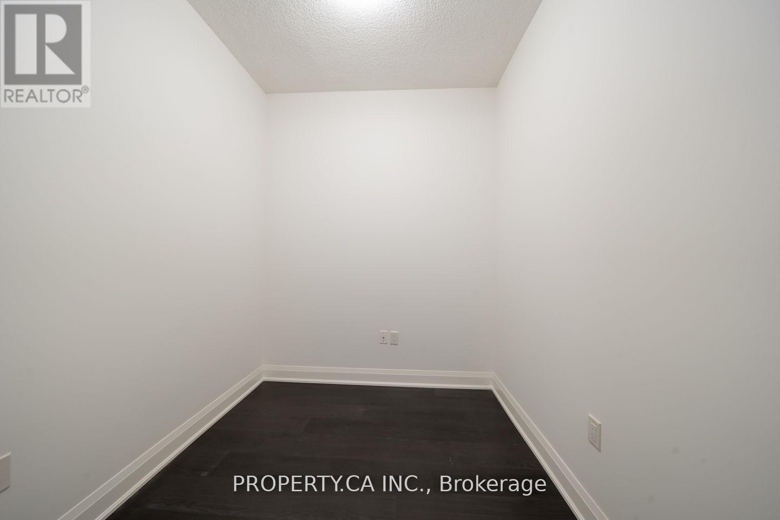 #601 160 VANDERHOOF AVENUE - 13