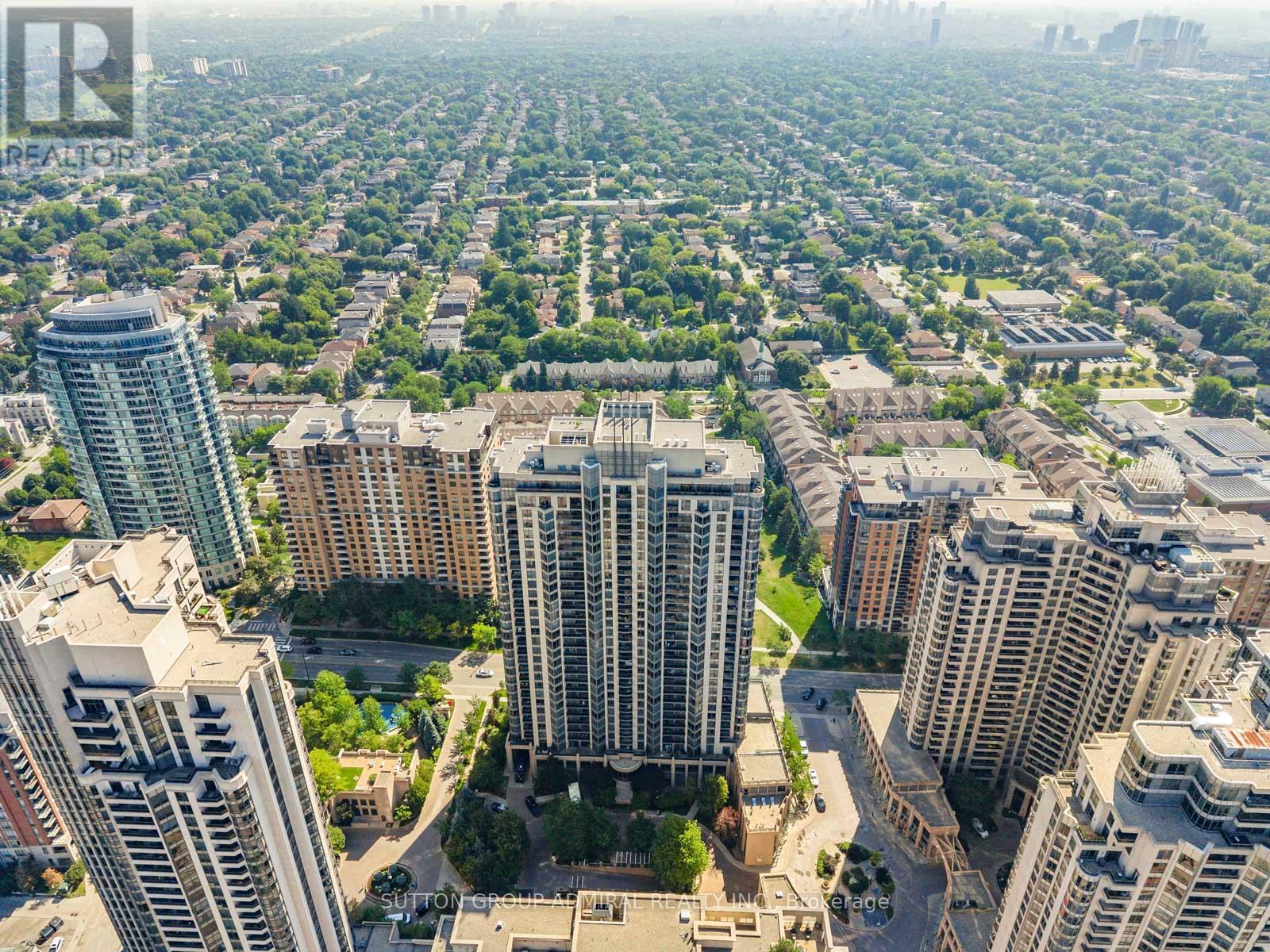 #2605 10 NORTHTOWN WAY - 31
