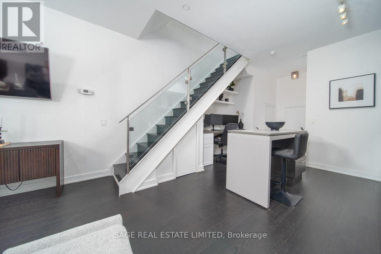 #118 1030 KING STREET W - 10