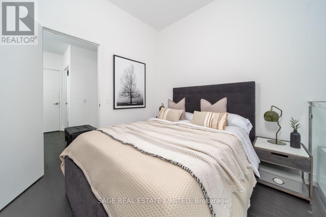 #118 1030 KING STREET W - 16