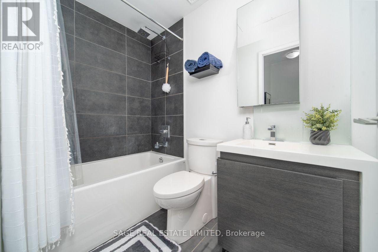 #118 1030 KING STREET W - 17