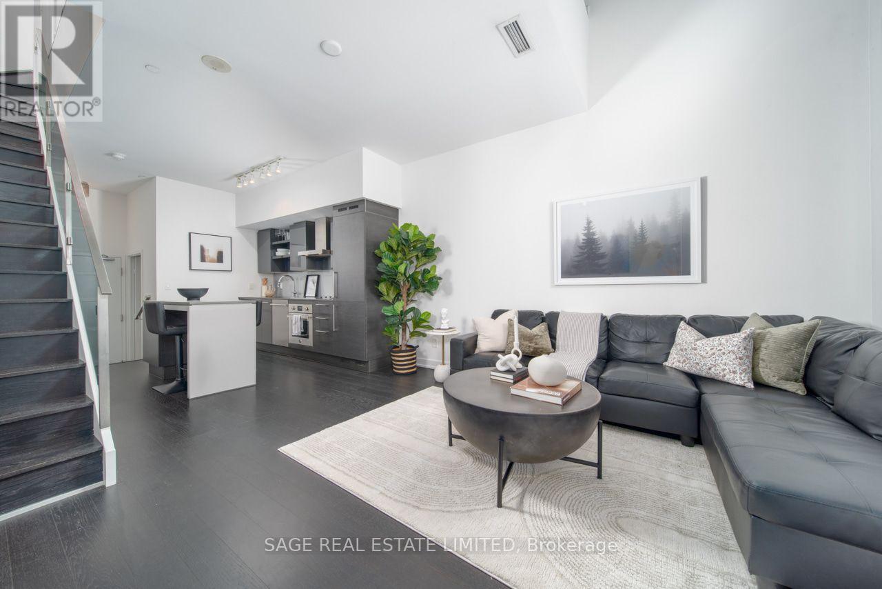 #118 1030 KING STREET W - 4