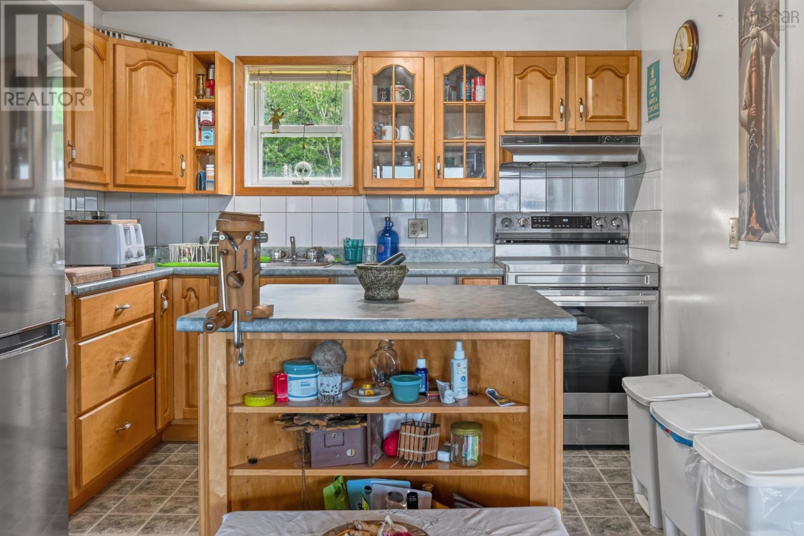 5877 West Bay Road - 6