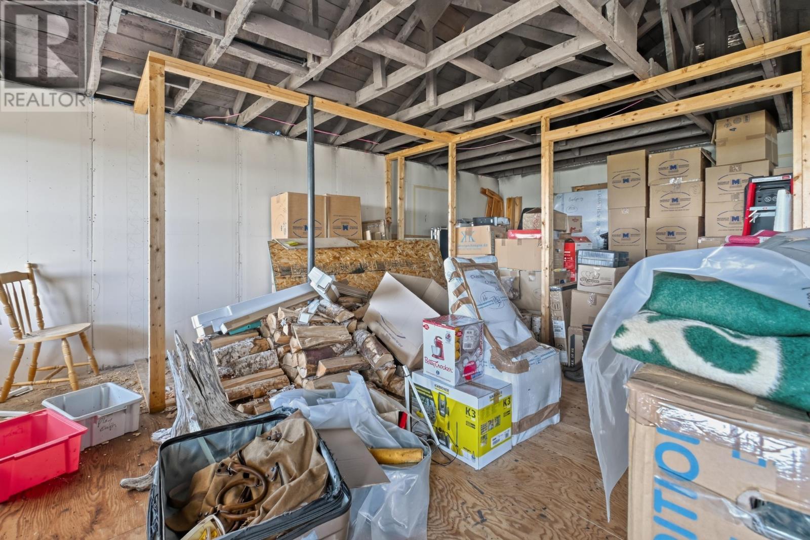5877 West Bay Road - 35