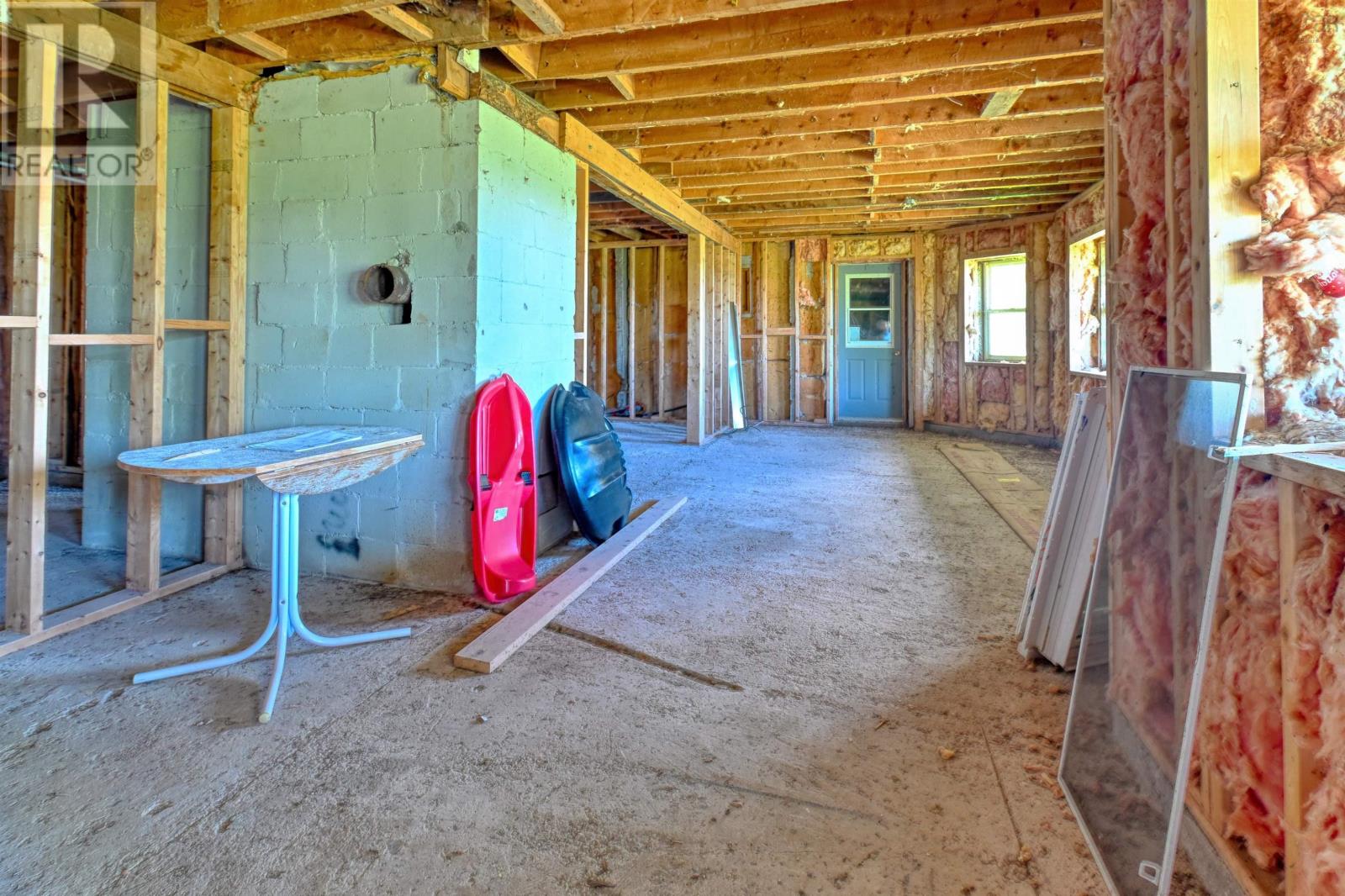 5877 West Bay Road - 40