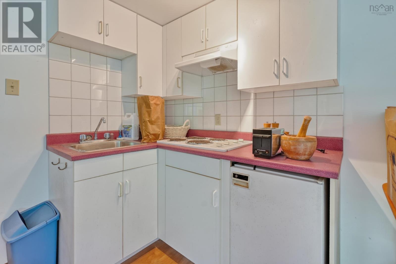 5877 West Bay Road - 34
