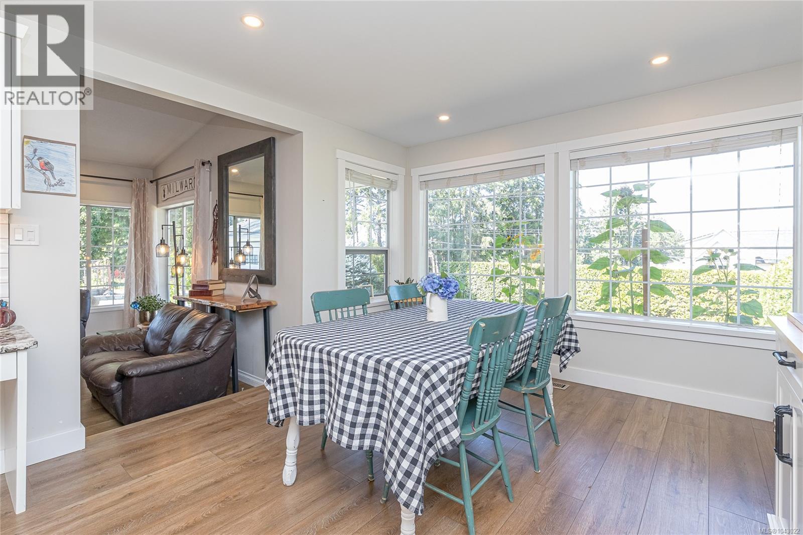 6535 Wicks Rd - 10