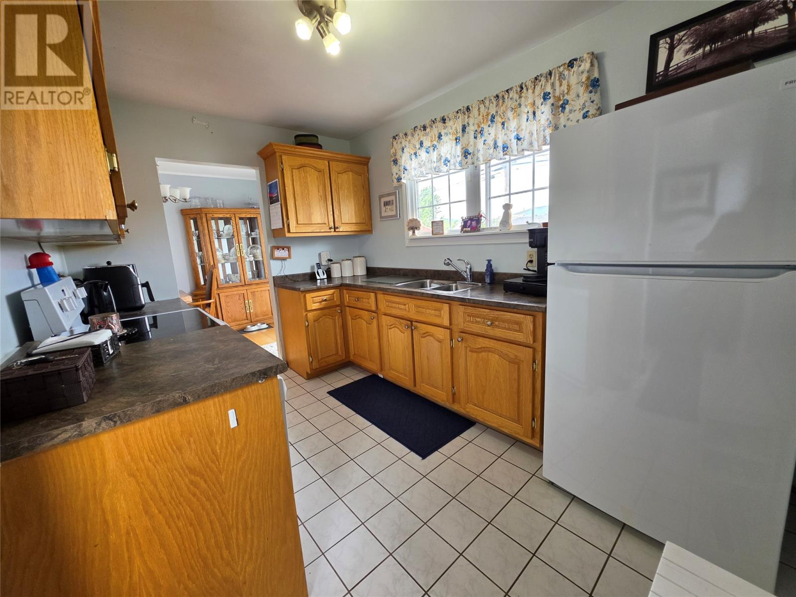311 Dineen Crescent - Image 3