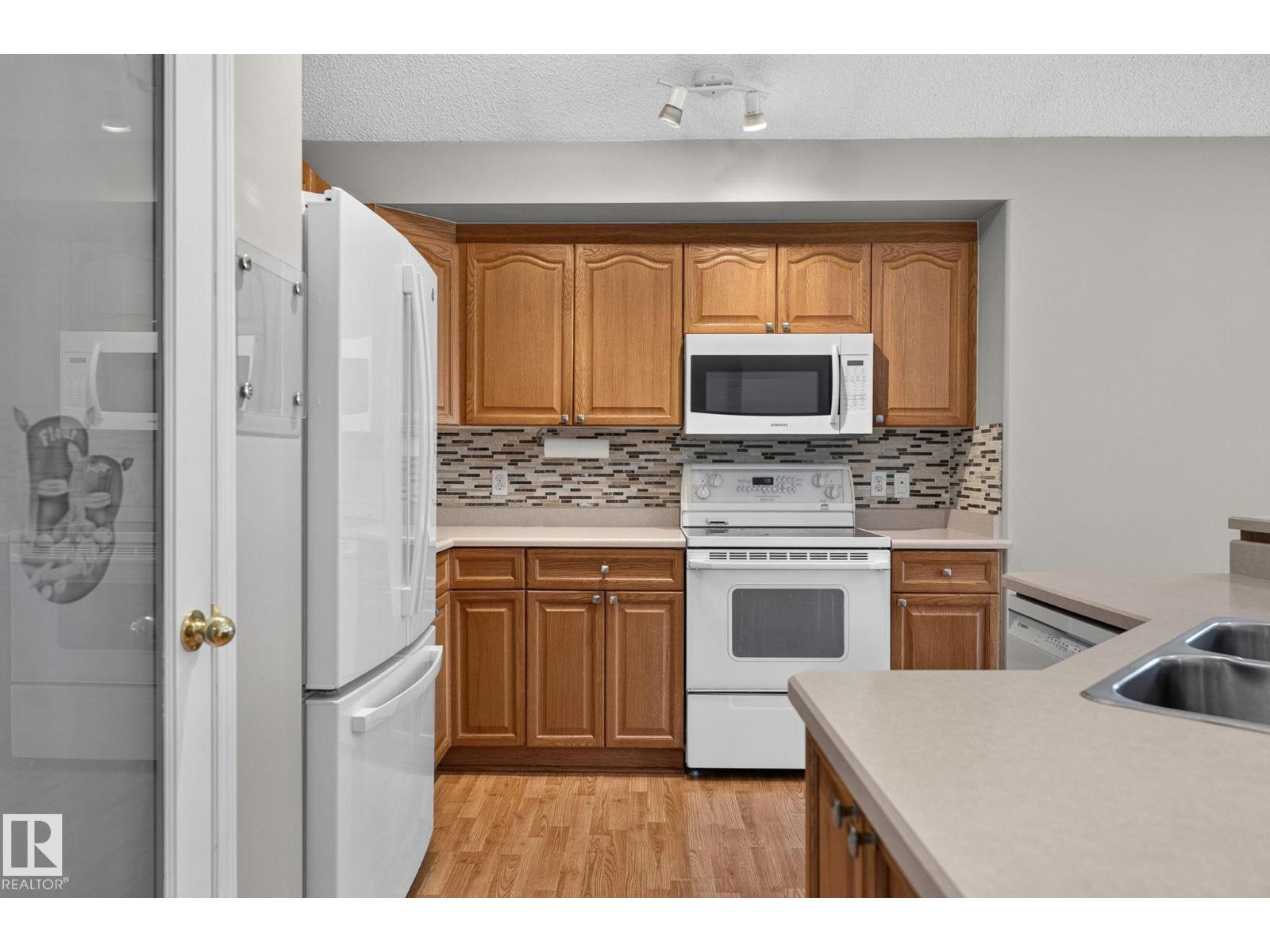 3211 MCPHADDEN PL SW - 14