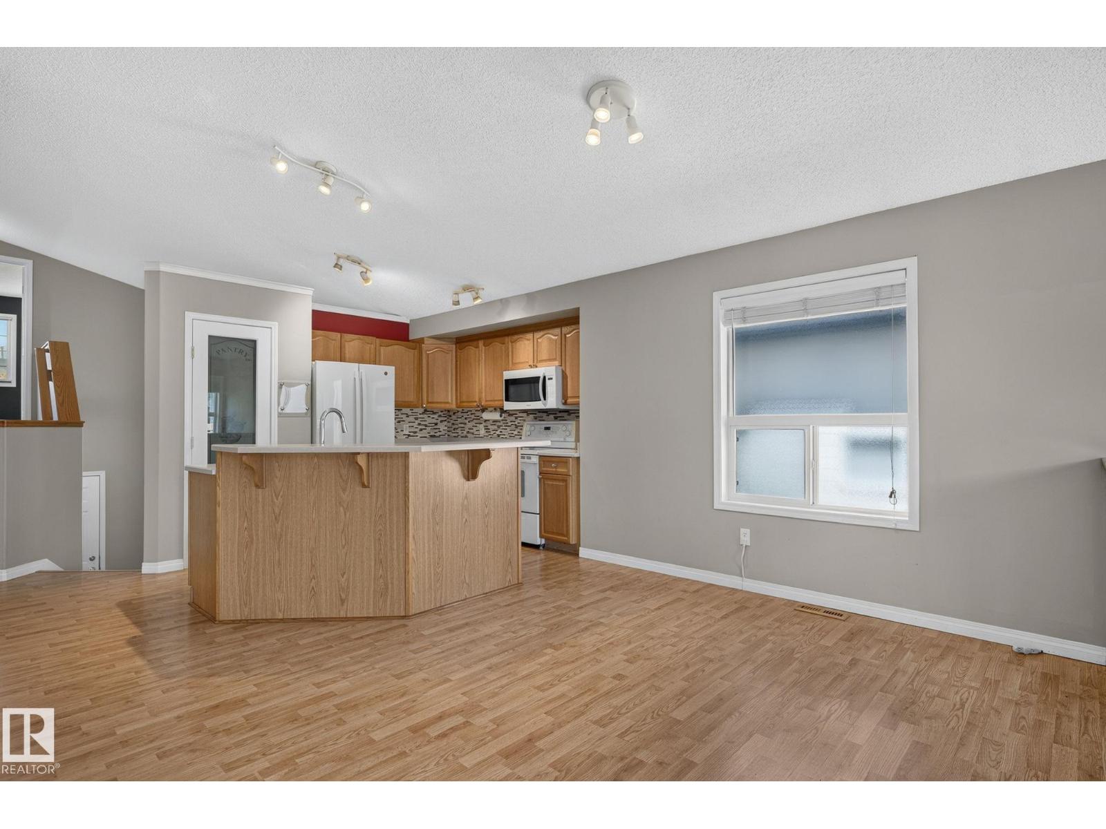 3211 MCPHADDEN PL SW - 20