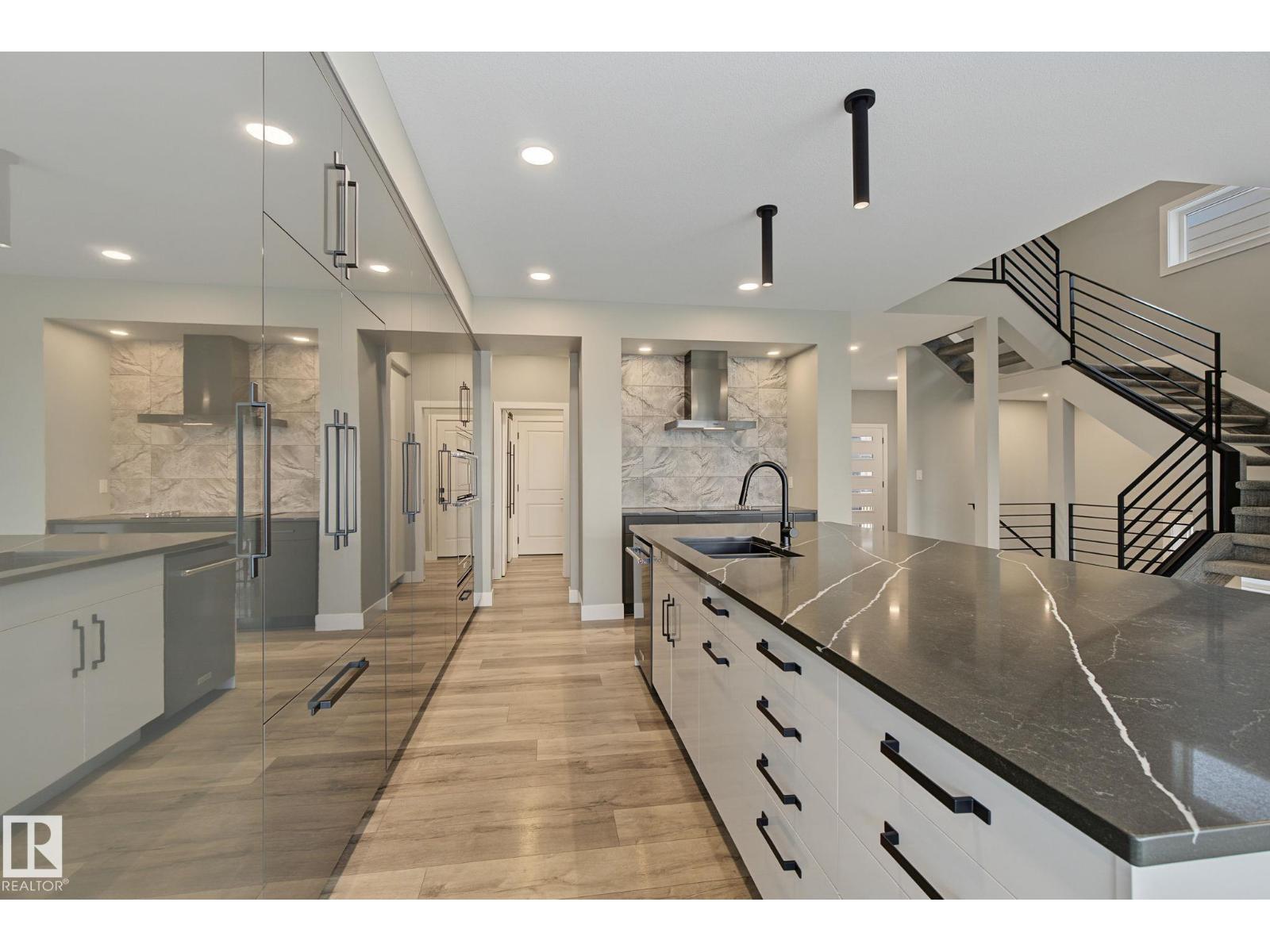 1463 HOWES CR SW - 13