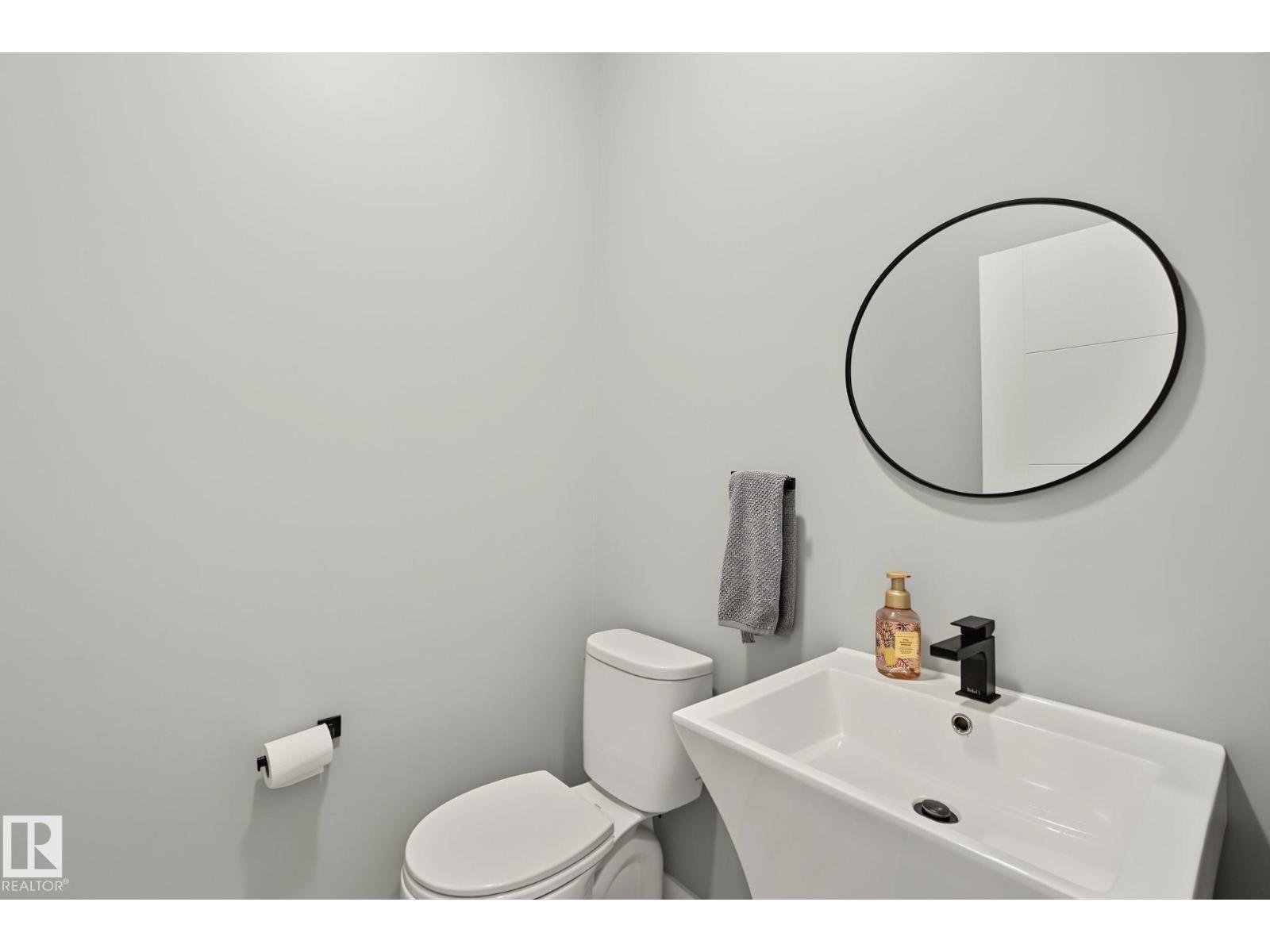 1463 HOWES CR SW - 17
