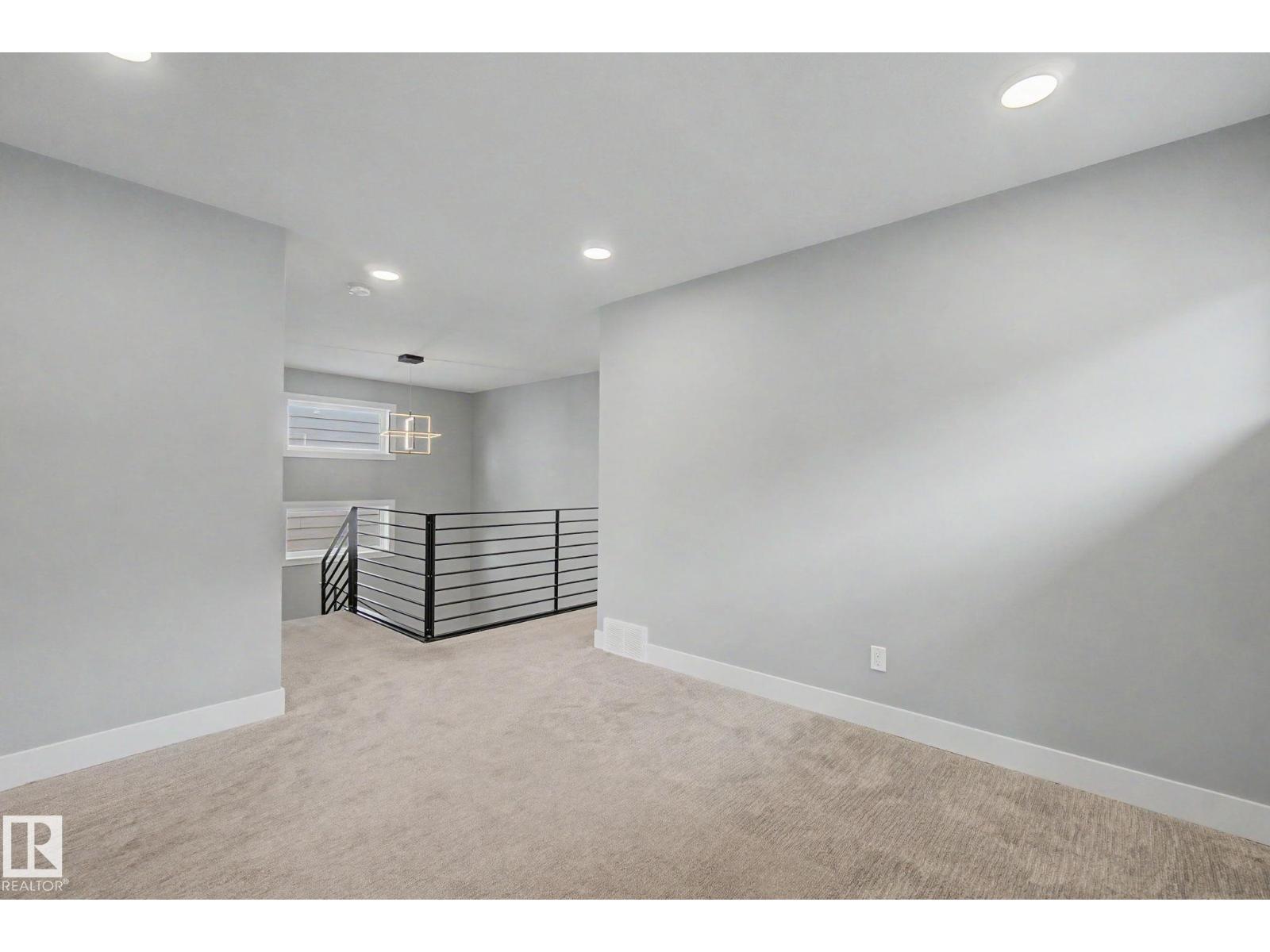 1463 HOWES CR SW - 23