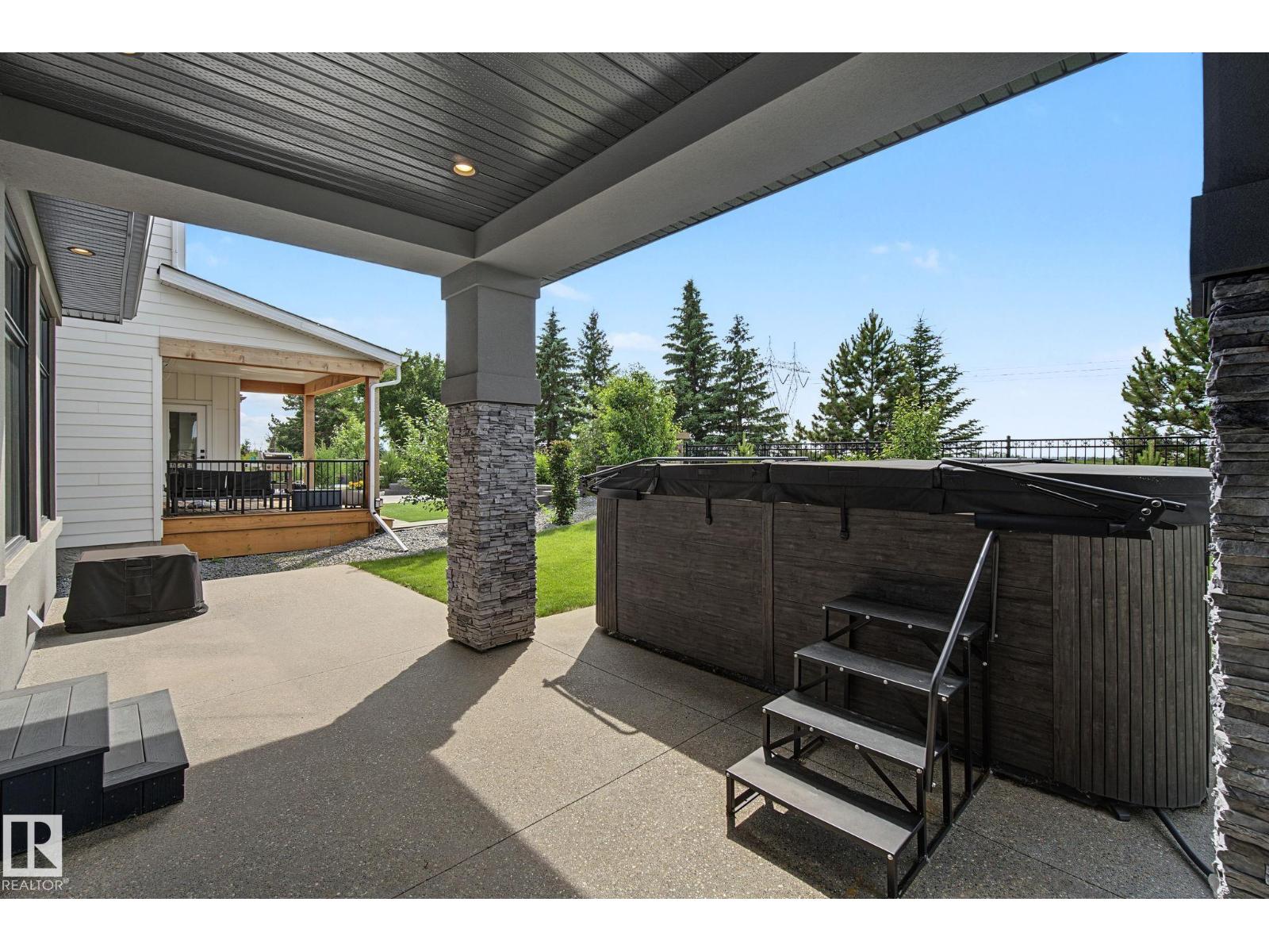 1463 HOWES CR SW - 50