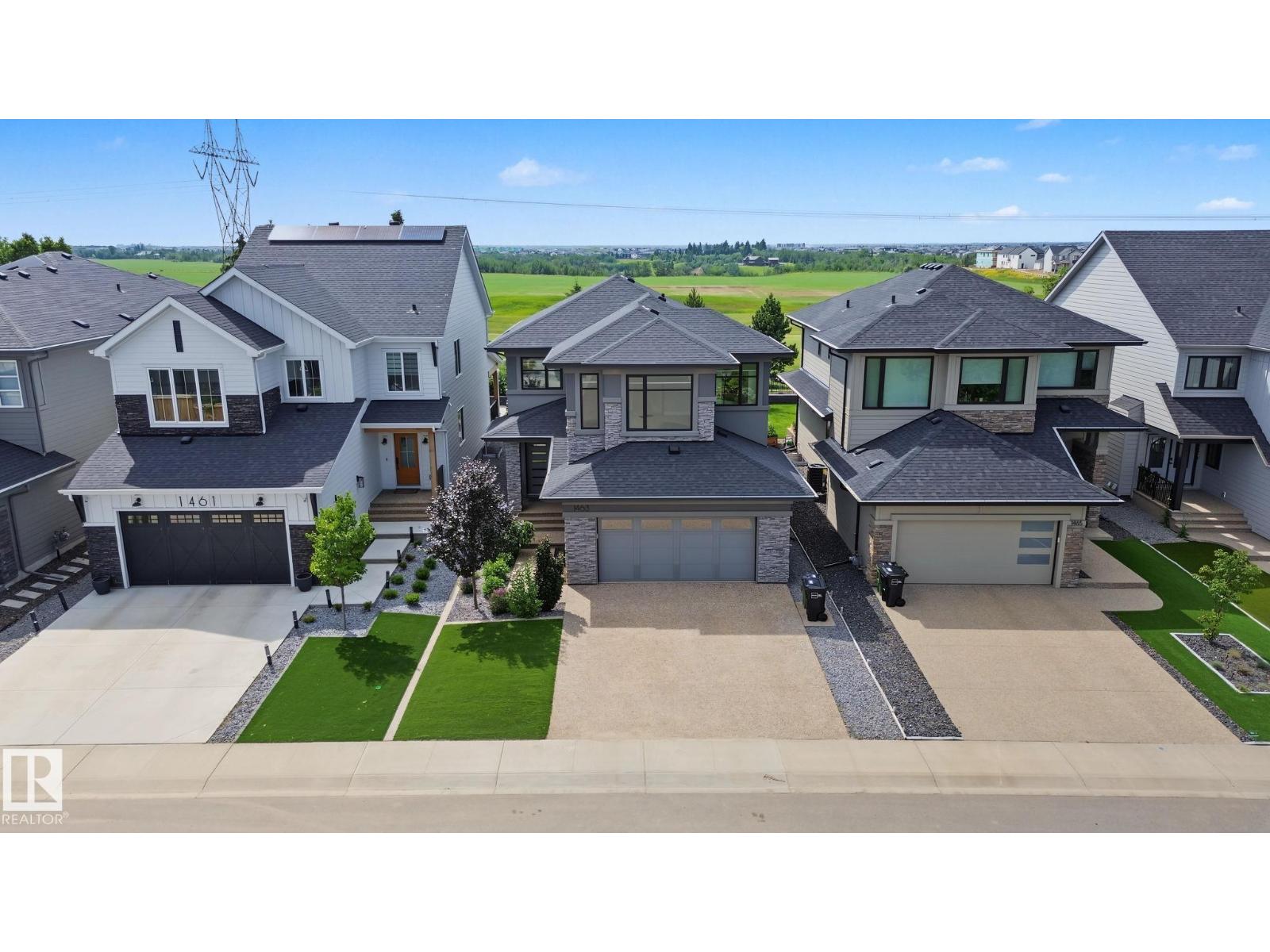 1463 HOWES CR SW - 56