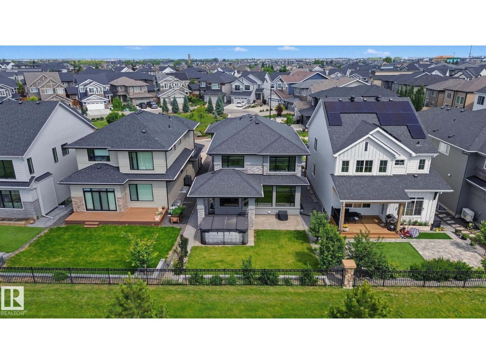 1463 HOWES CR SW - 61