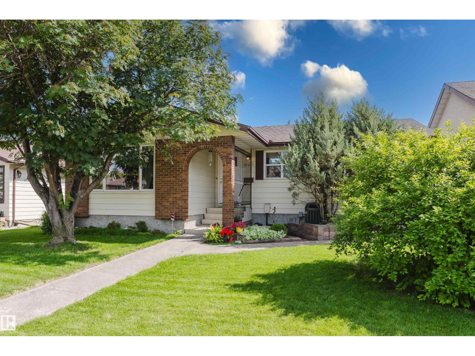 10433 32A AV NW - 1