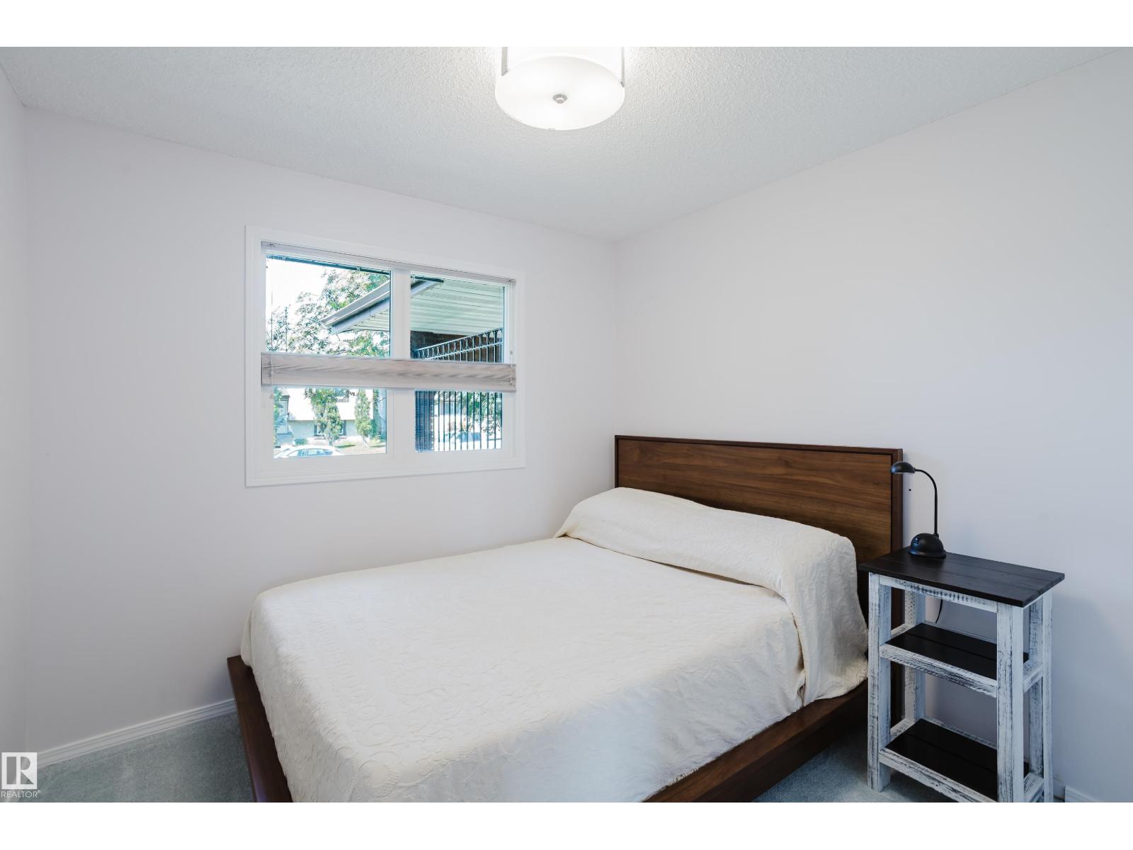 10433 32A AV NW - 22