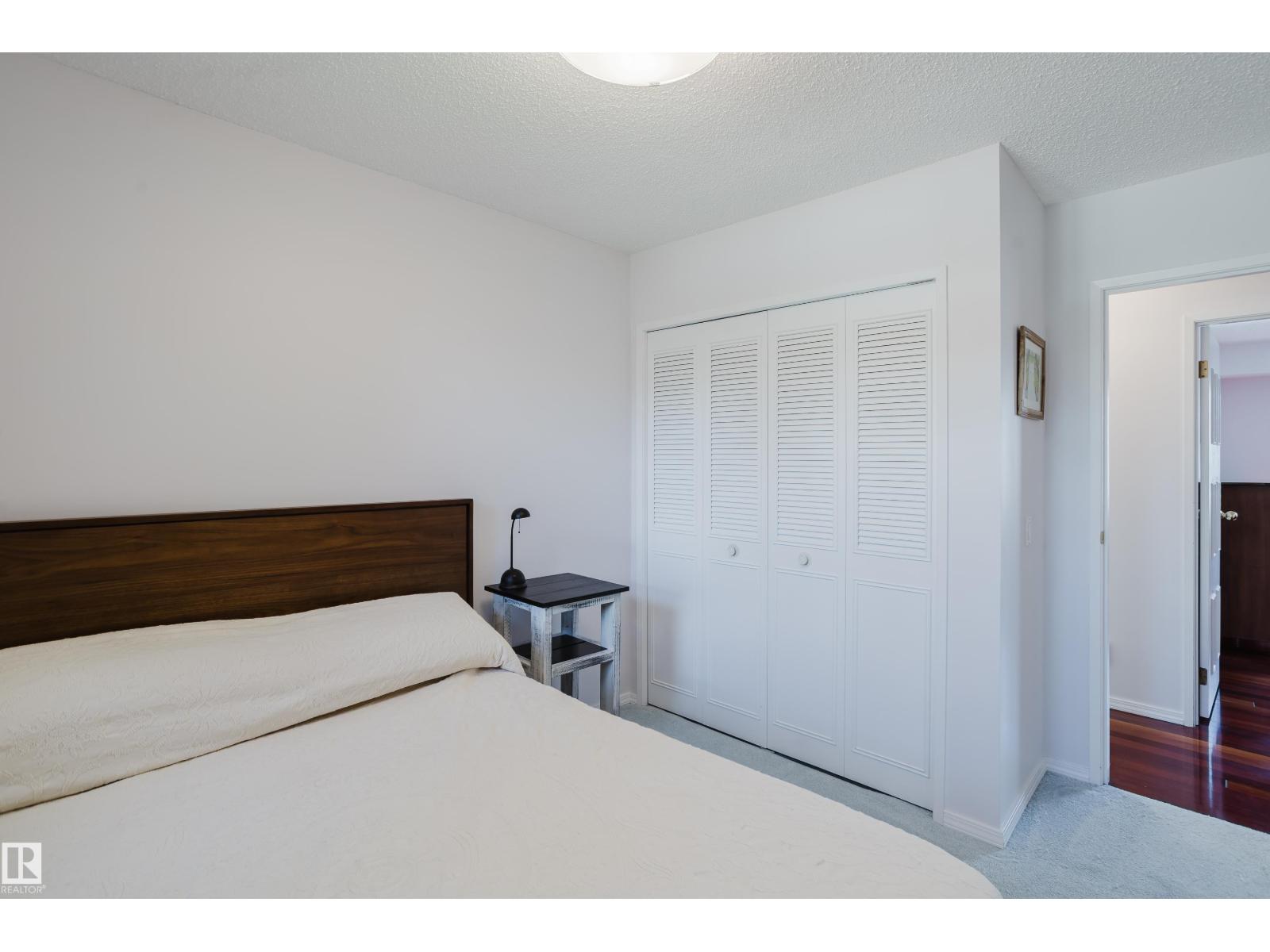 10433 32A AV NW - 23
