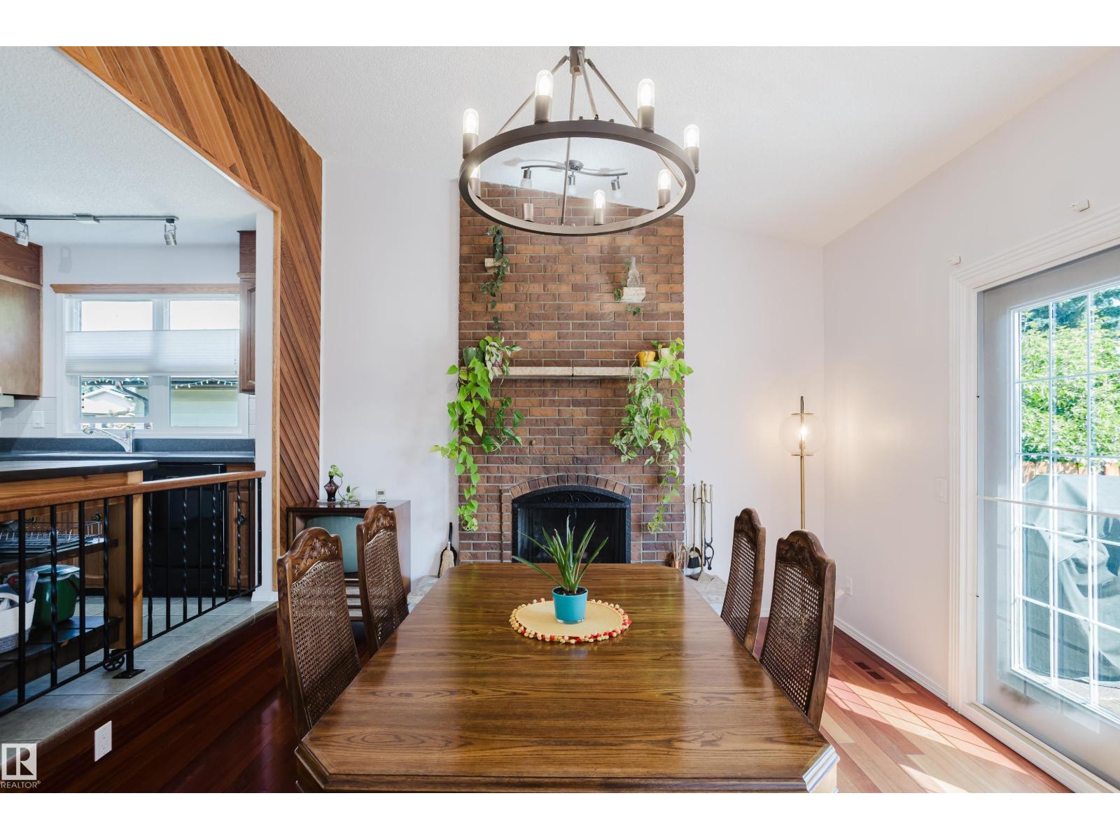 10433 32A AV NW - 33