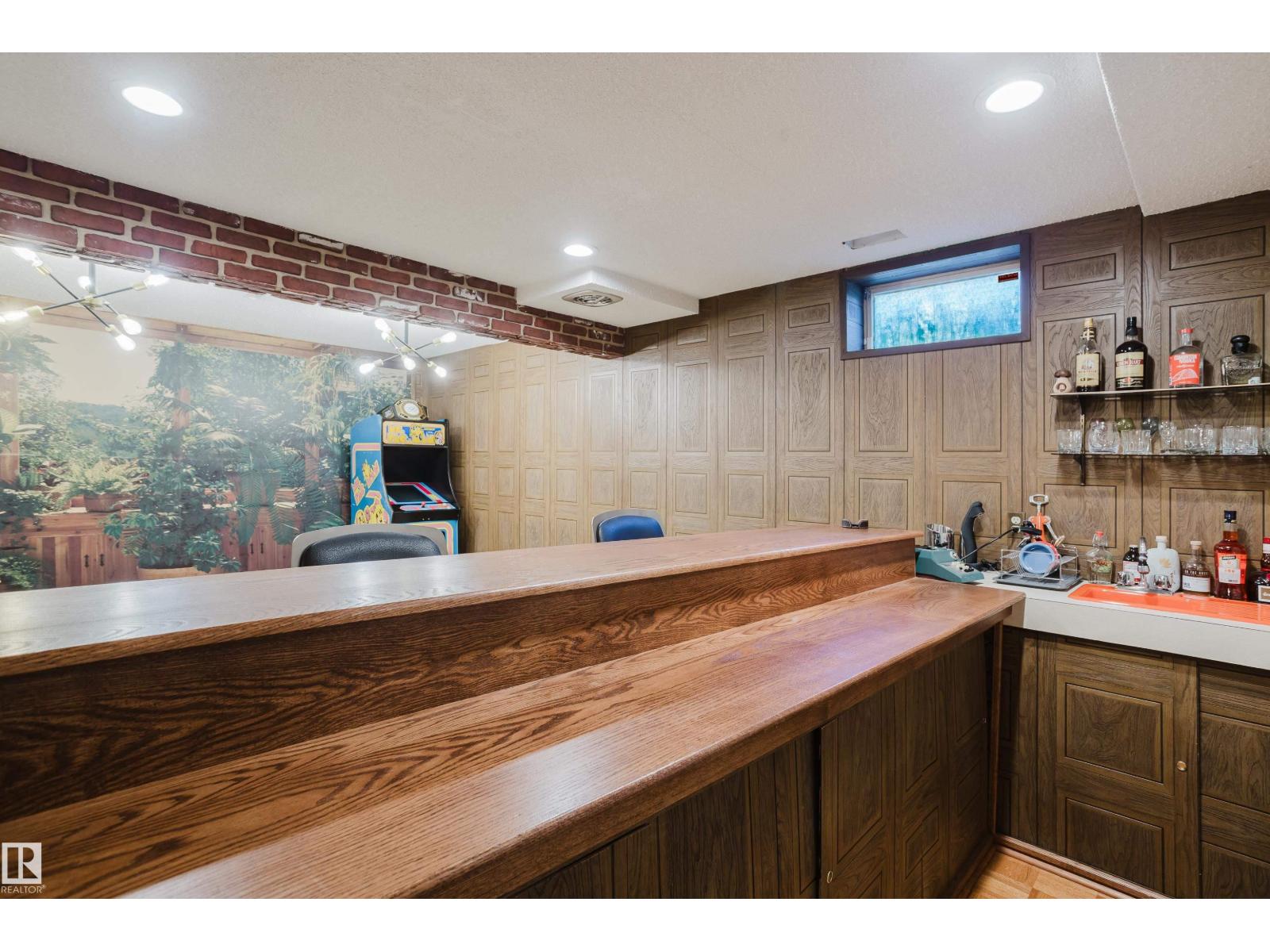 10433 32A AV NW - 45