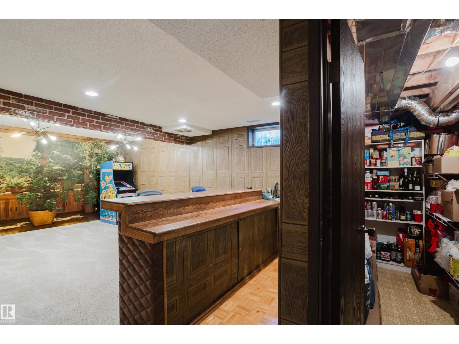 10433 32A AV NW - 46