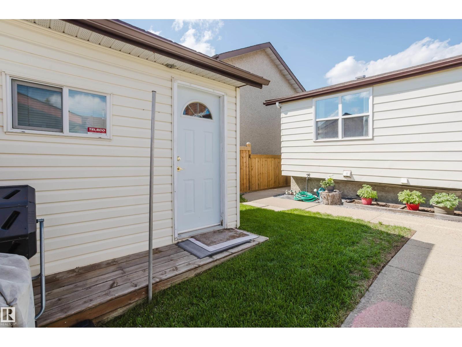 10433 32A AV NW - 61