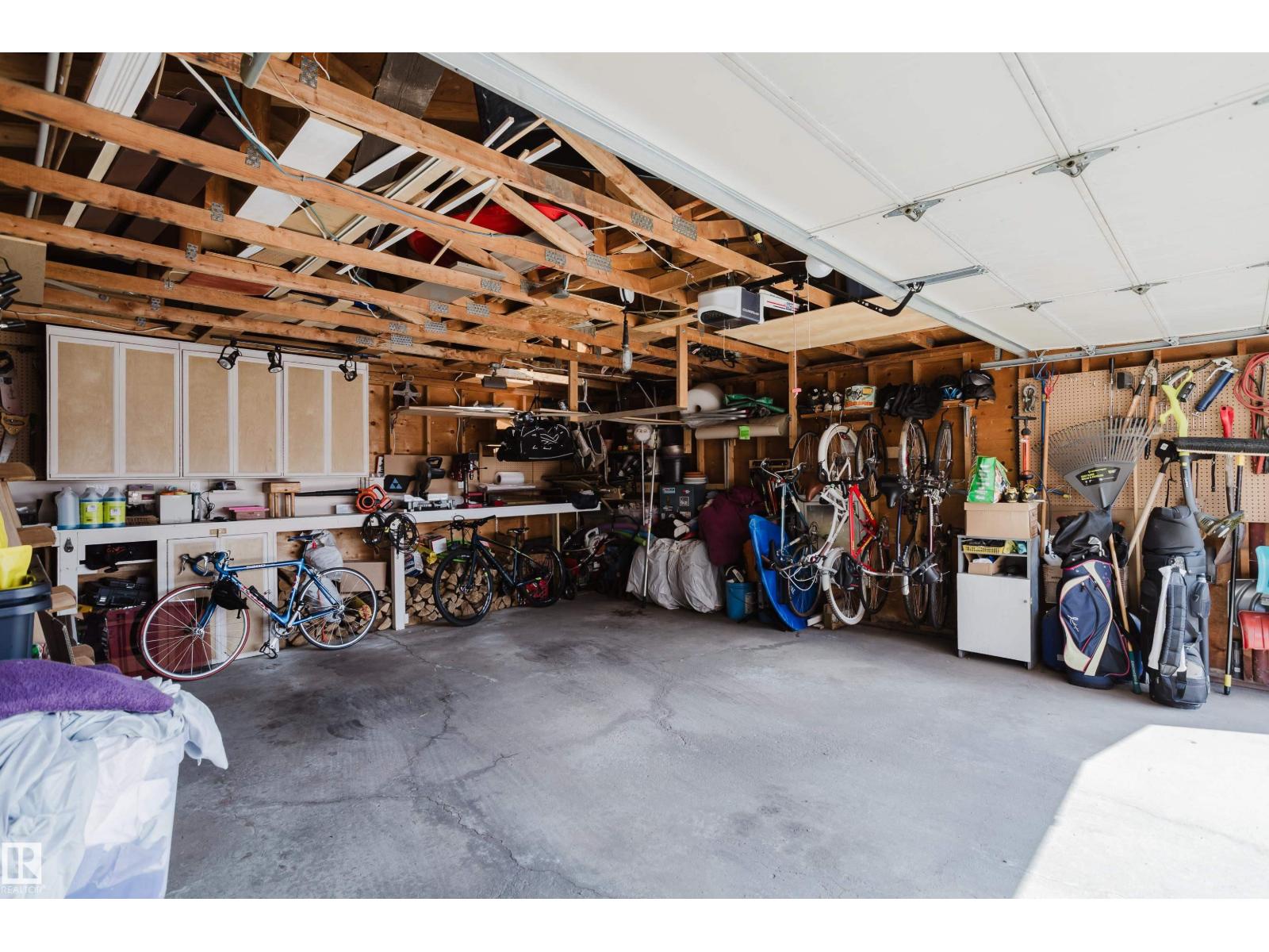 10433 32A AV NW - 65