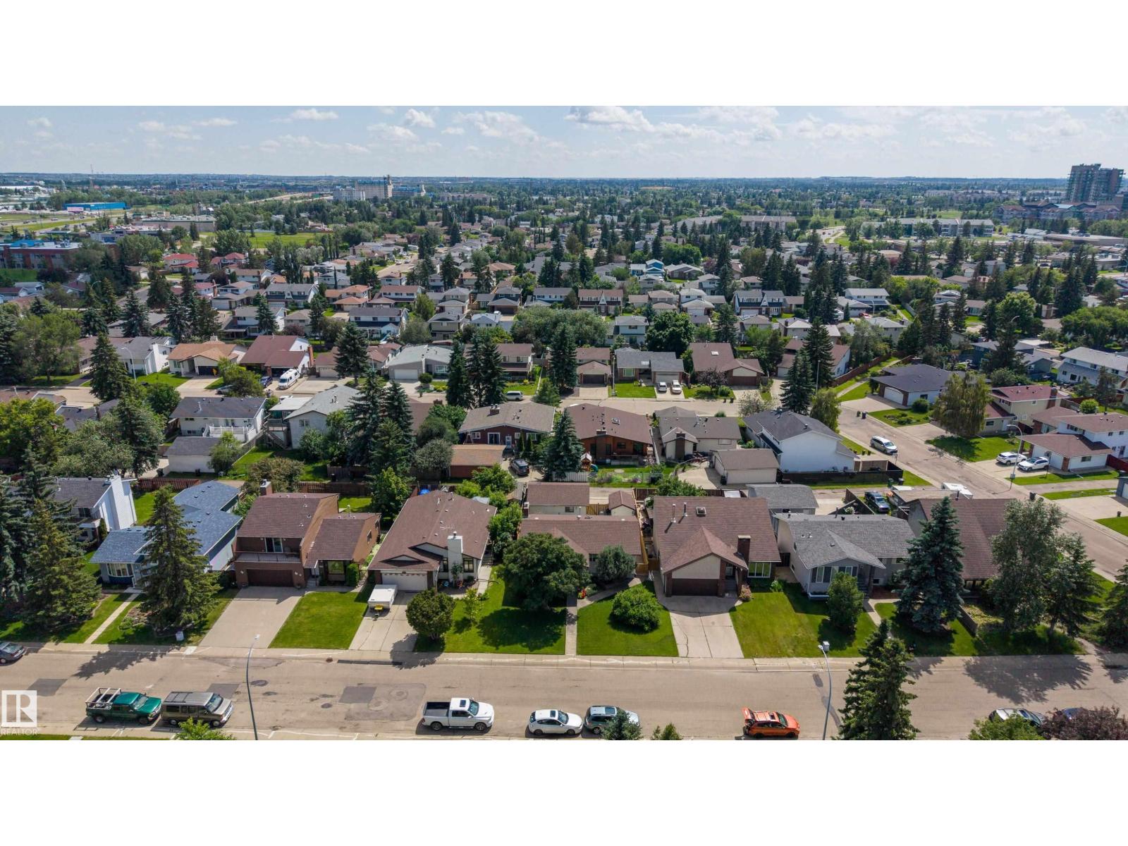 10433 32A AV NW - 70